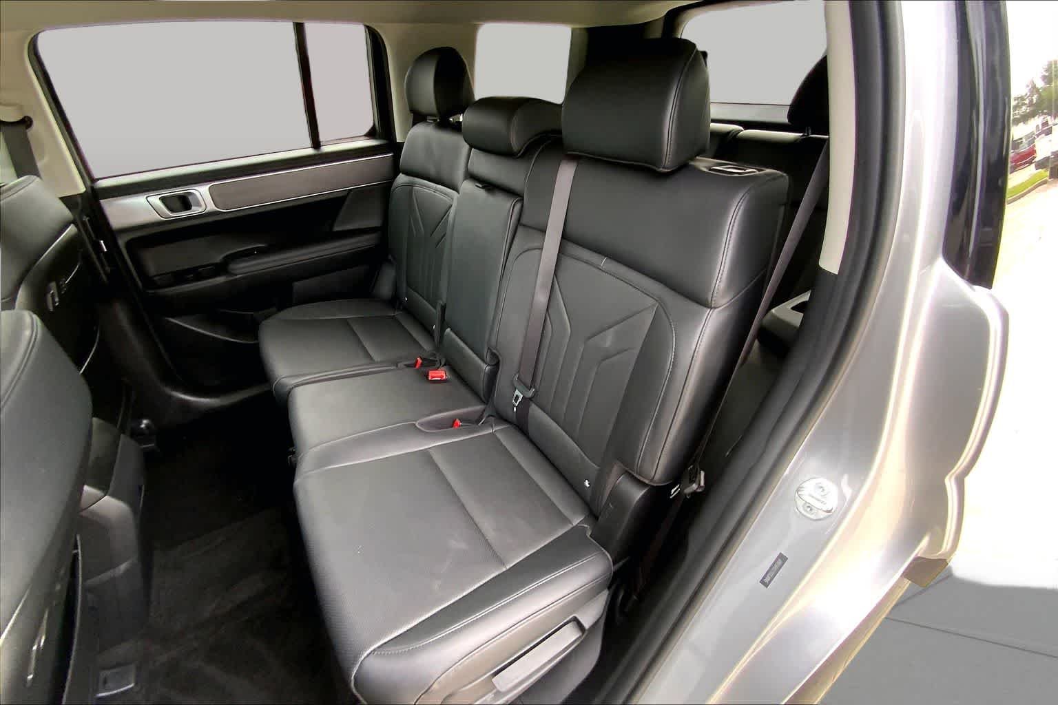 Used 2026 Shimmering Silver Hyundai SEL image 20