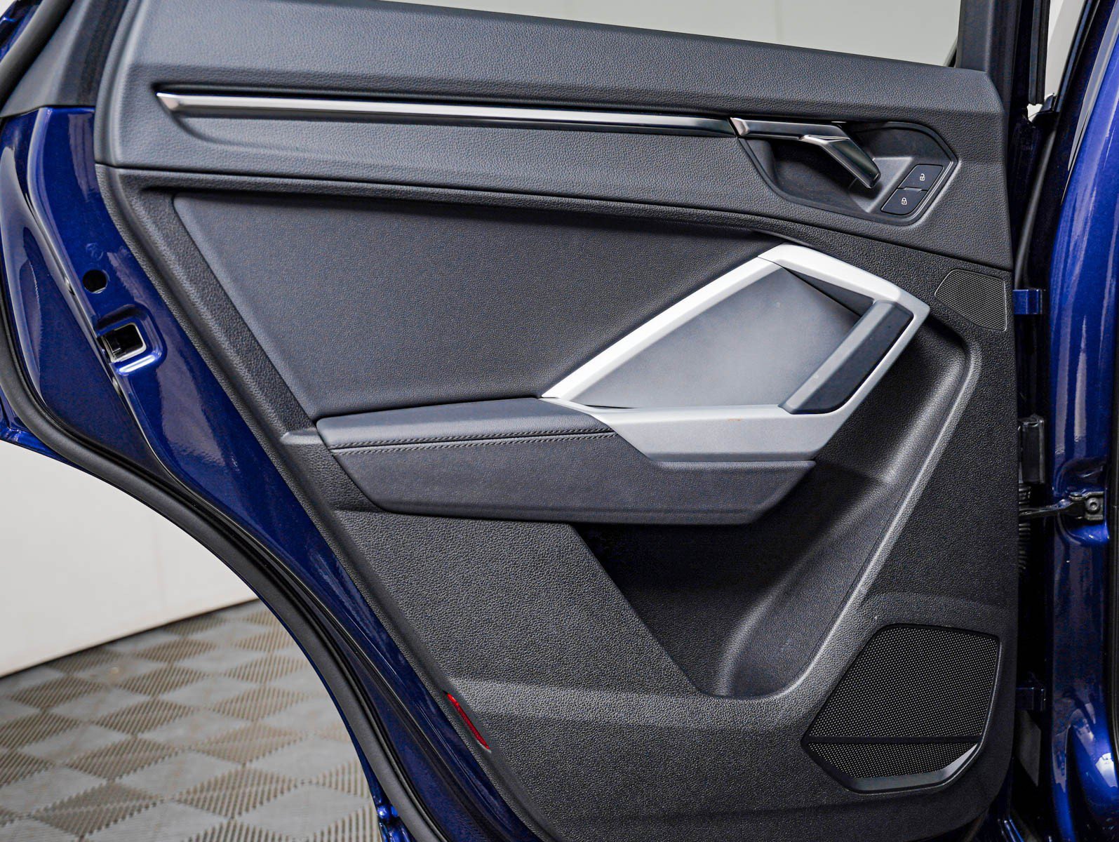 Used 2023 Navarra Blue Me Audi S line Premium image 22