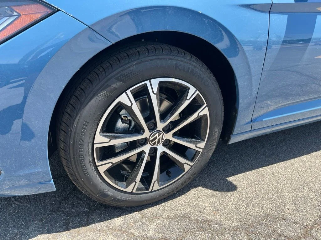 New 2026 Blue Volkswagen 1.5T Sport image 9