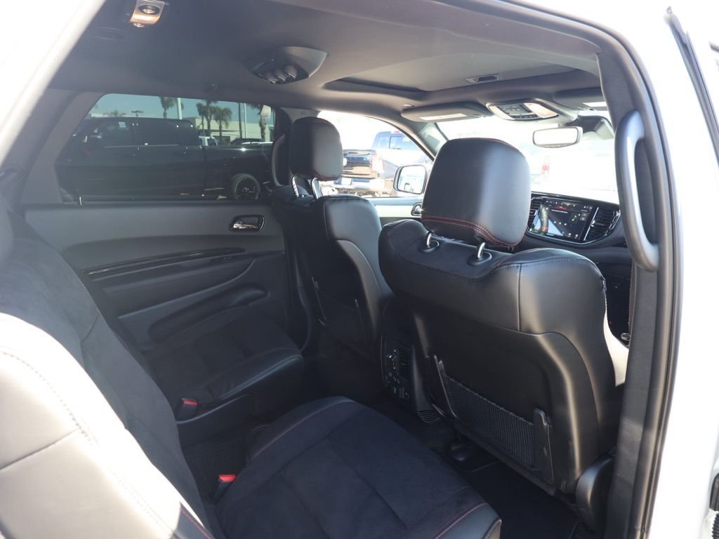 New 2026 White Knuckle Clear-Coat Exterior Paint Dodge GT Plus HEMI V8 image 16