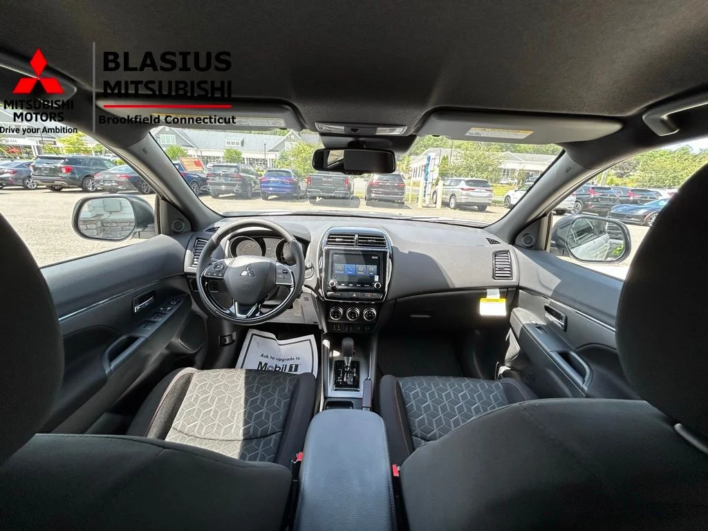 New 2025 White Mitsubishi 2.0 Trail Edition image 78