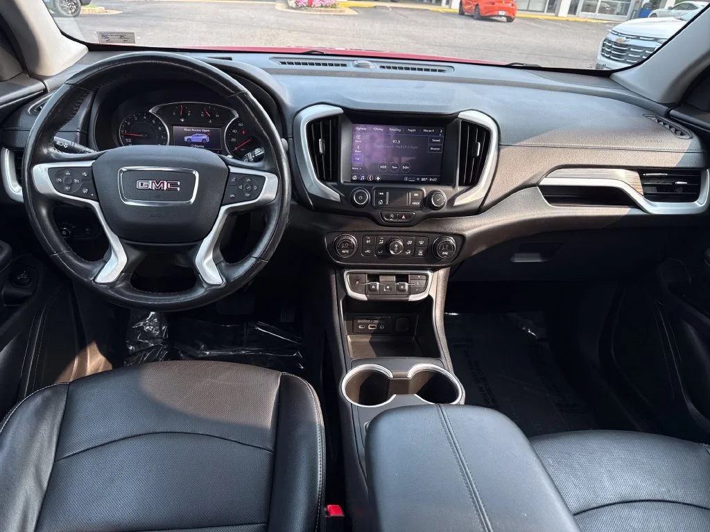 Used 2022 Red GMC SLT image 23