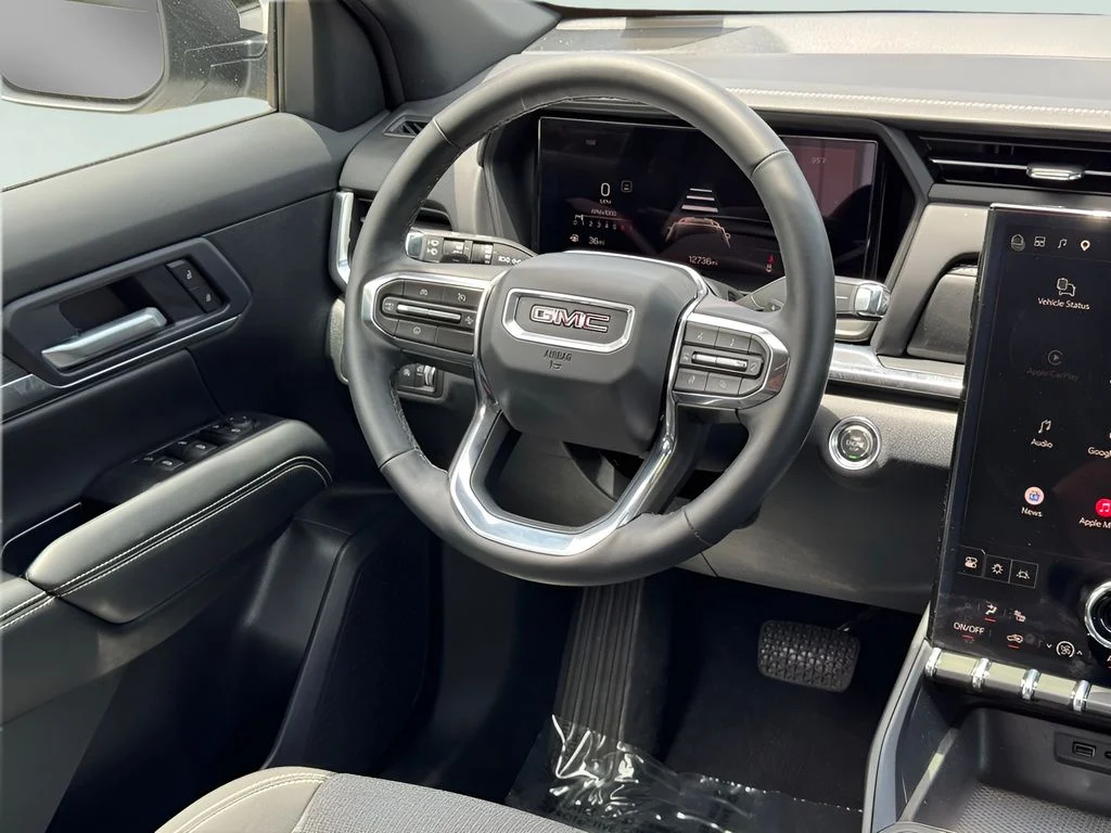 Used 2026 White GMC Elevation image 18