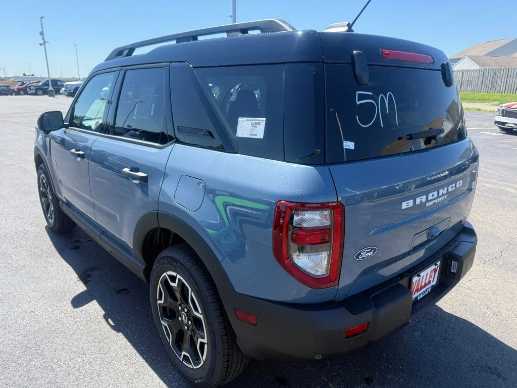 New 2026 Azure Gray Metallic Tri-Coat Ford Outer Banks® image 5