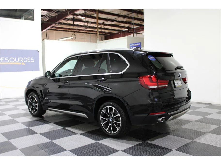 Used 2017 Black BMW sDrive35i image 6