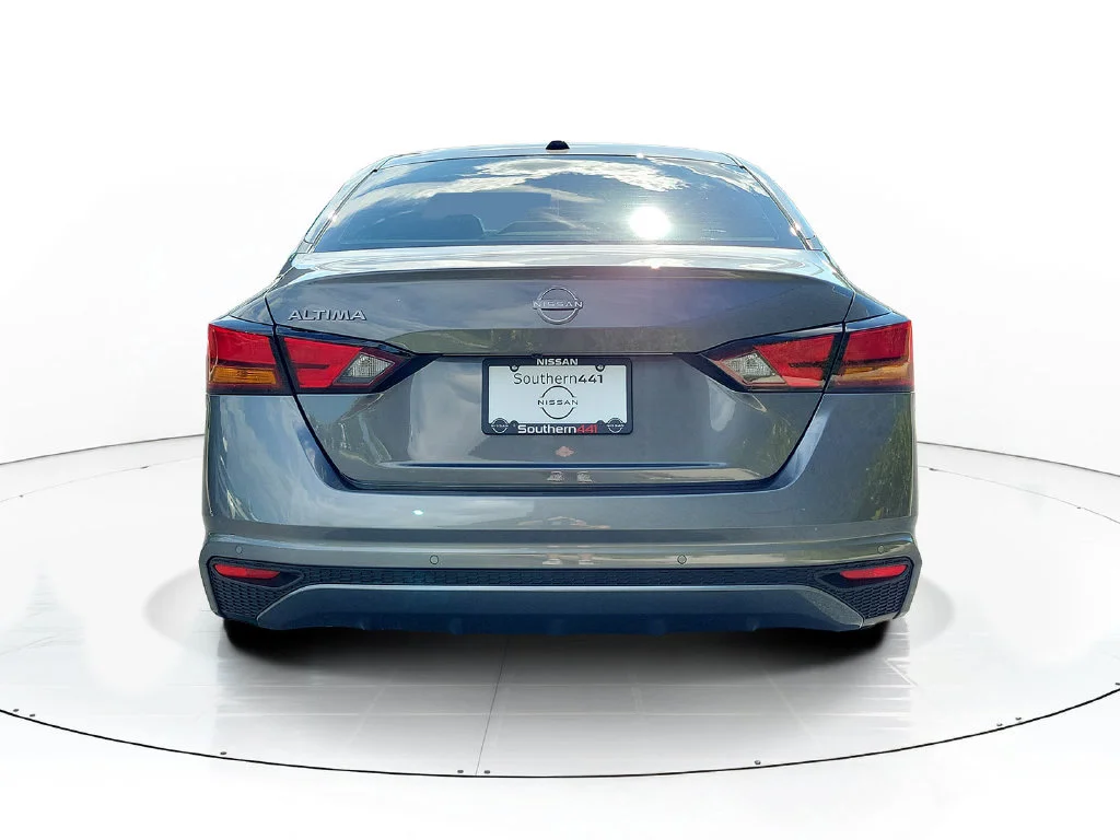 New 2026 Gray Nissan 2.5 SV image 6