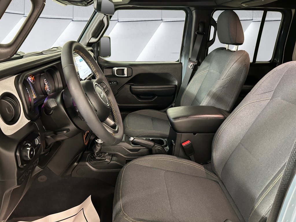 Used 2025 Gray Jeep Sport S image 7