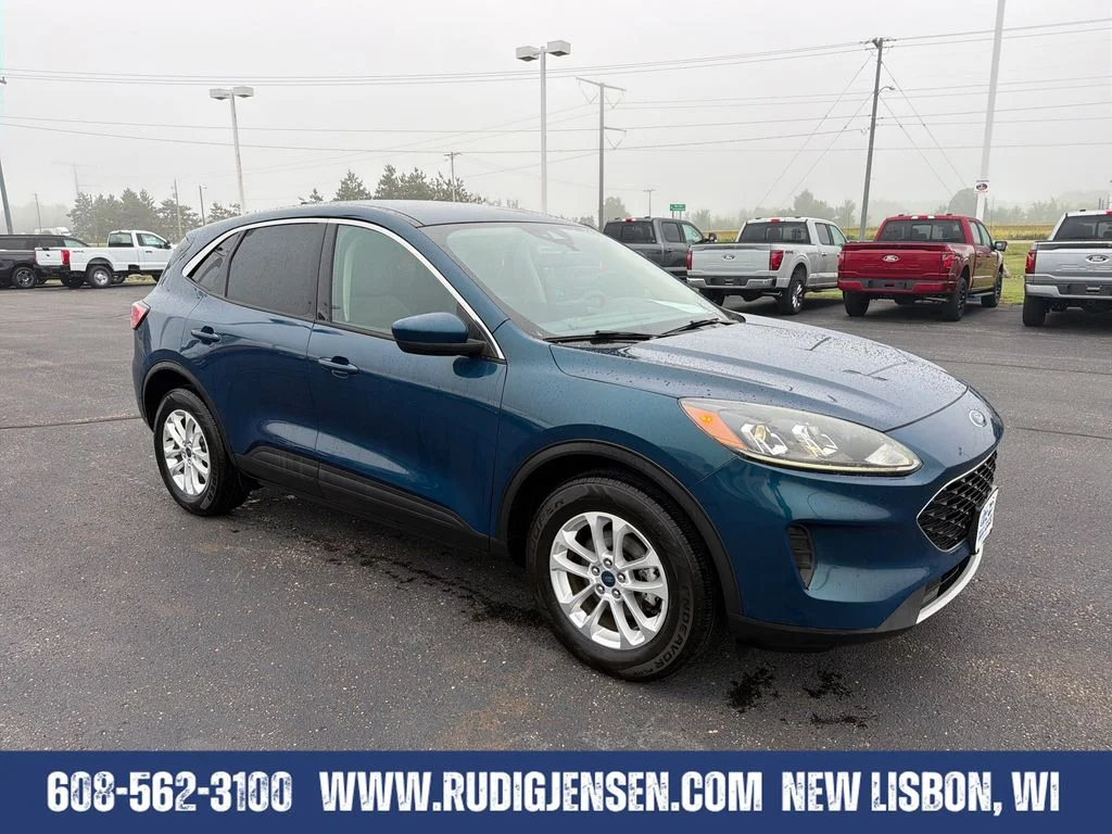 Used 2020 Green Ford SE image 7