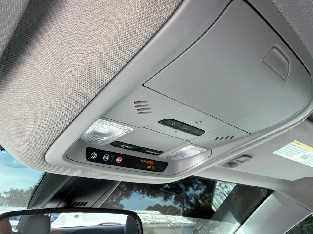 Used 2022 Gray GMC SLT image 20