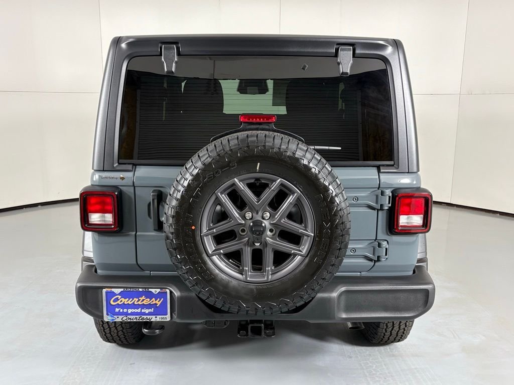New 2026 Anvil Clearcoat Jeep Sport S image 7
