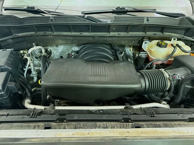 Used 2021 Silver GMC Elevation image 30
