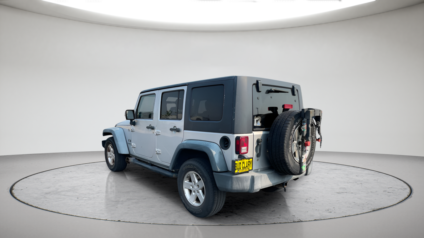 Used 2008 Silver Jeep Unlimited X image 7