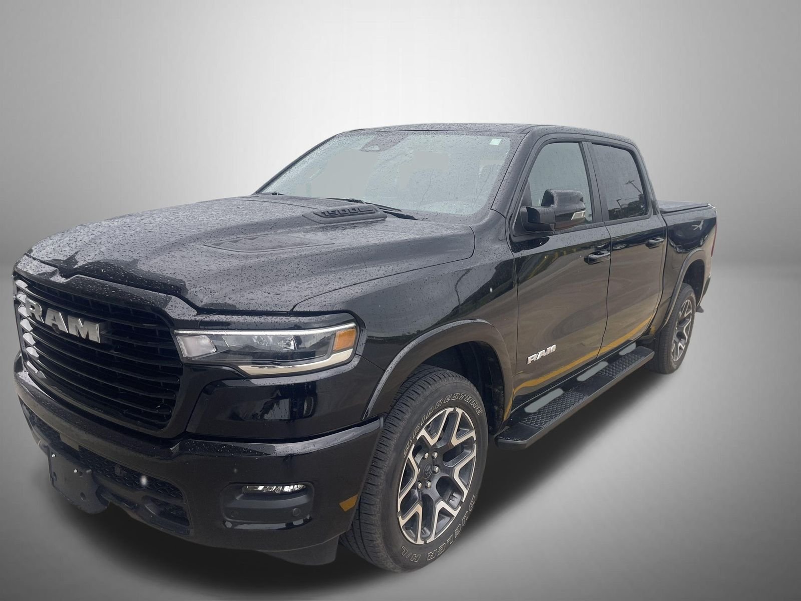 2025 RAM 1500 Laramie 4x4 Crew Cab 5'7's photo
