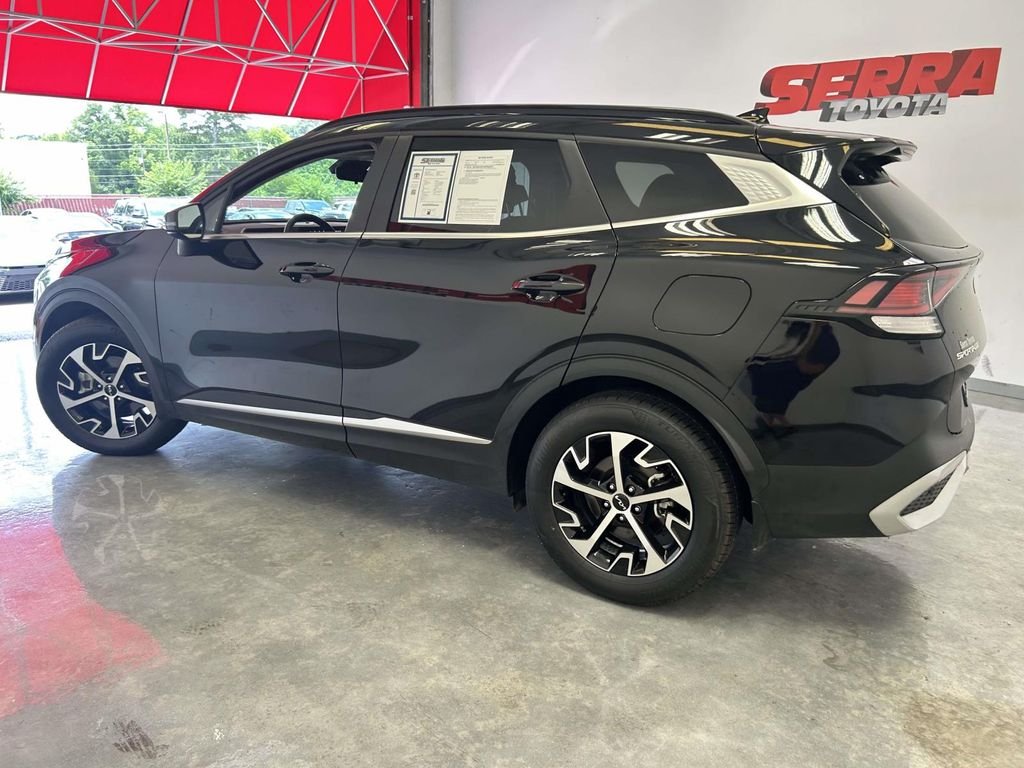 Used 2025 Black Kia EX image 6