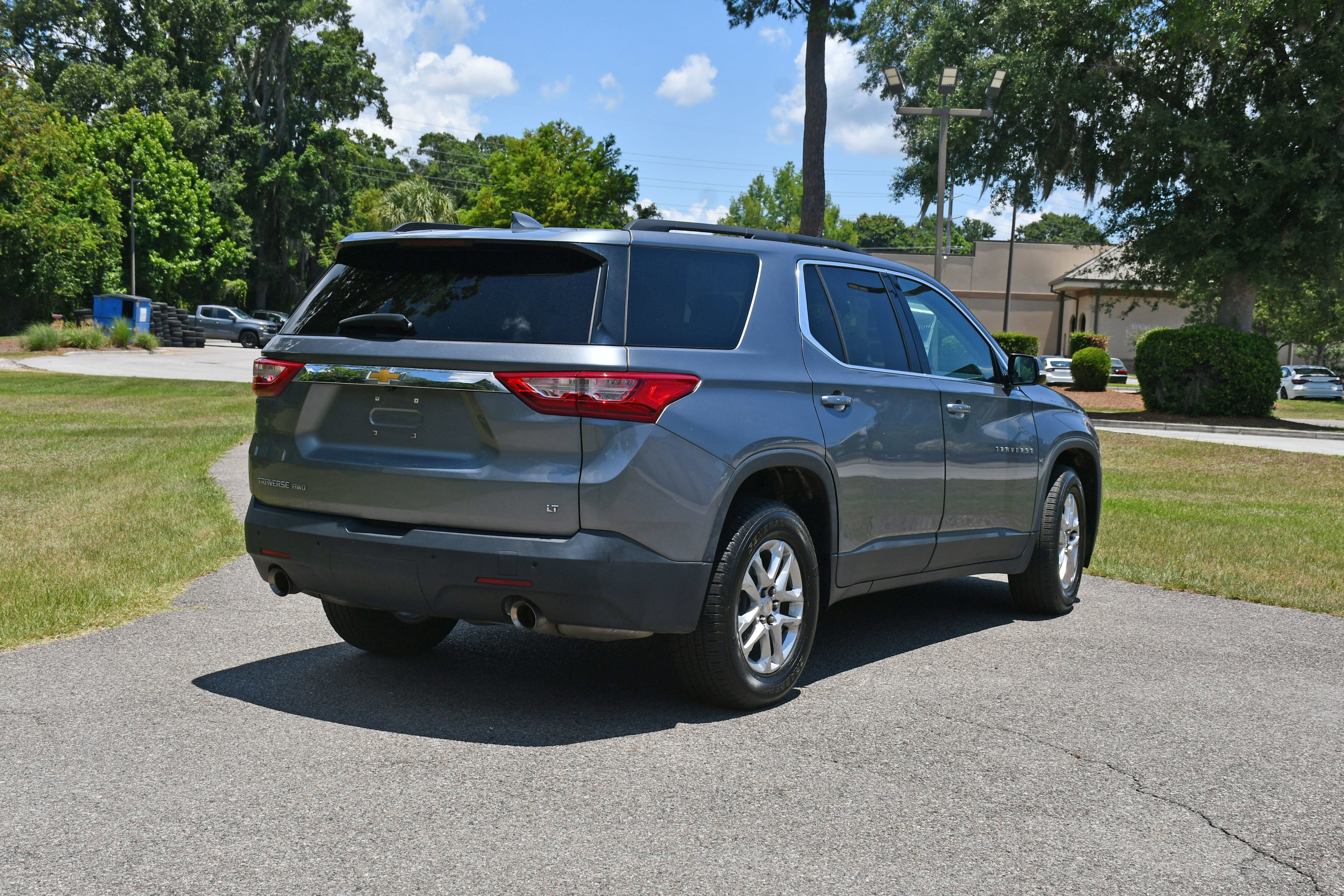 Used 2020 Gray Chevrolet LT image 3
