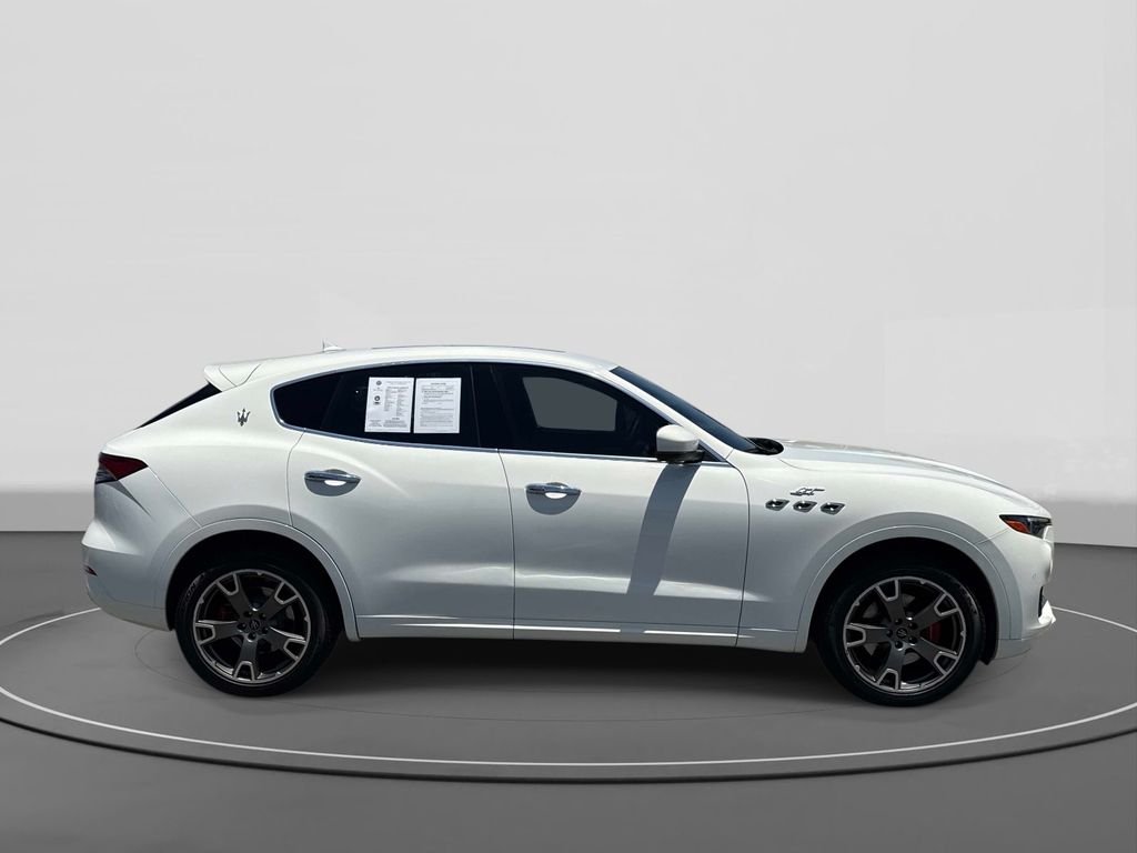 Used 2023  Maserati GT image 3