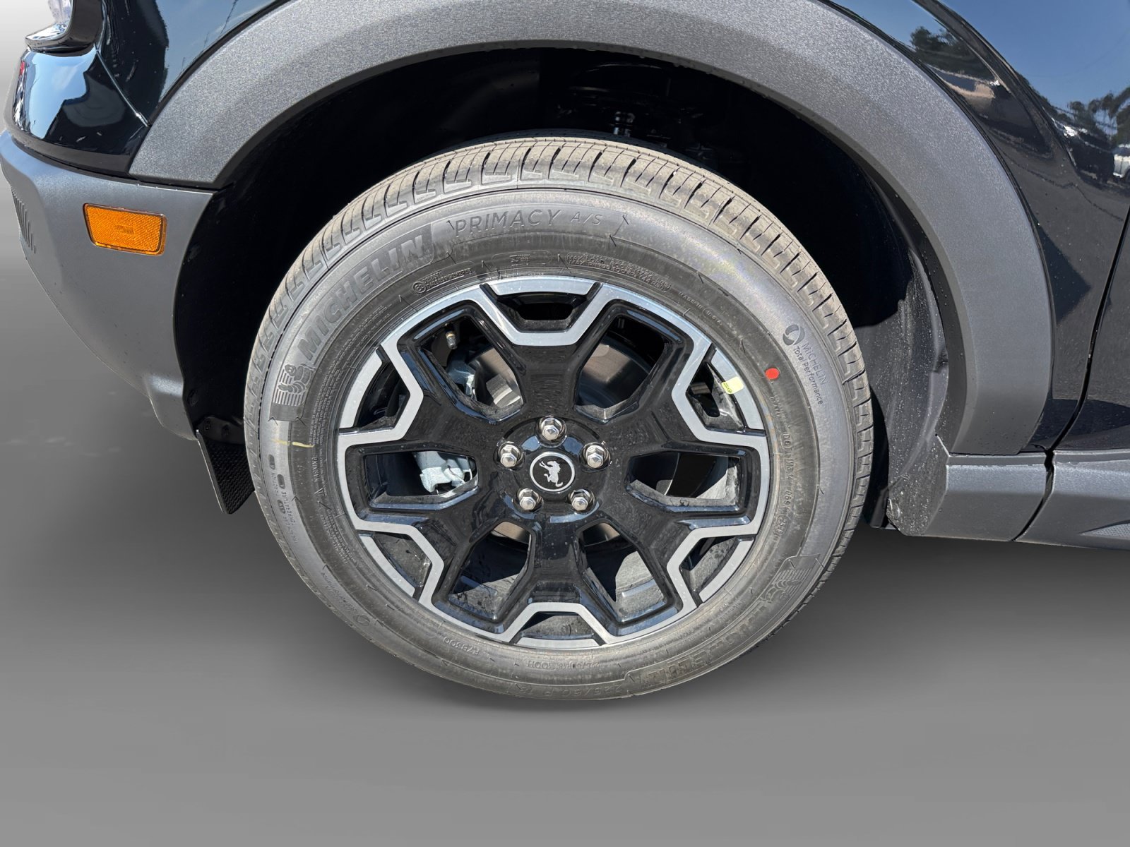 New 2026 Shadow Black Ford Outer Banks® image 9