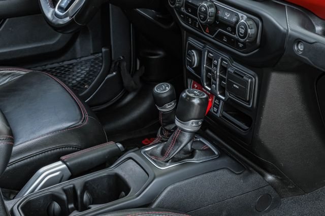 Used 2022 Gray Jeep Rubicon image 33