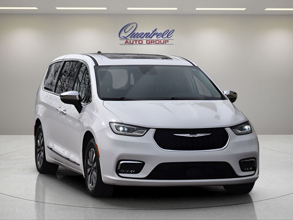 Used 2023 Chrysler Pacifica Hybrid Limited with VIN 2C4RC1S79PR542535 for sale in Lexington, KY