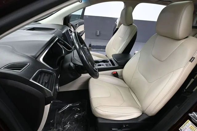 2021 Ford Edge Titanium - Photo 25