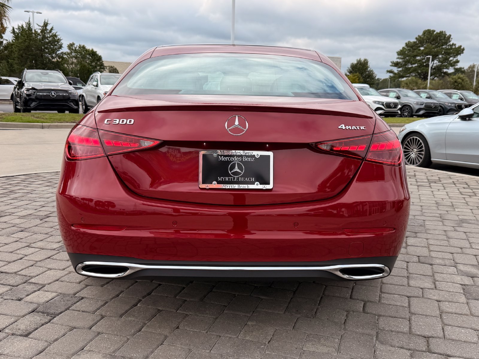 New 2026 MANUFAKTUR Patagonia Red Metallic Mercedes-Benz C 300 image 10