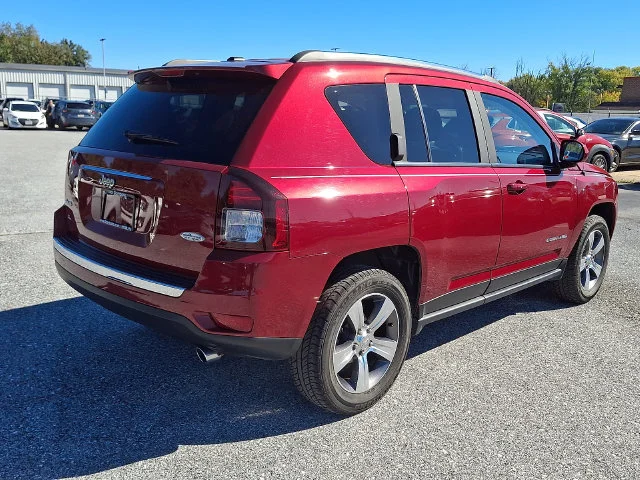 Used 2016 Red Jeep High Altitude image 6