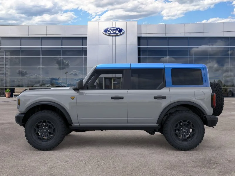 New 2026 Avalanche Gray Ford Badlands image 28