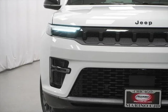 New 2026 Bright White Clear-Coat Exterior Paint Jeep Grand Wagoneer image 6