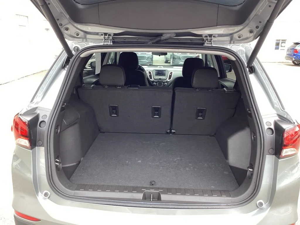 Used 2024 Sterling Gray Metallic Chevrolet LT image 10
