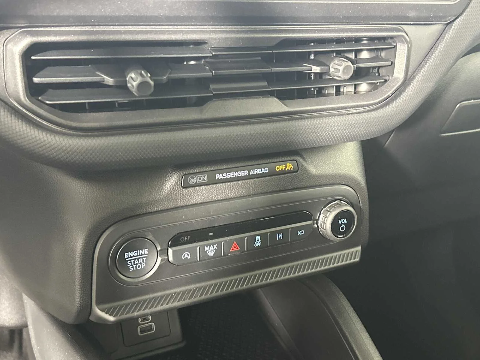 New 2026 Carbonized Gray Ford Outer Banks image 36