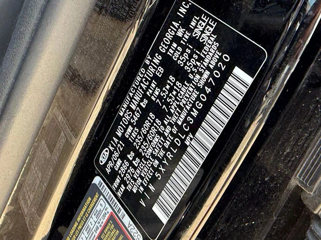 Used 2021 Black Kia S image 10