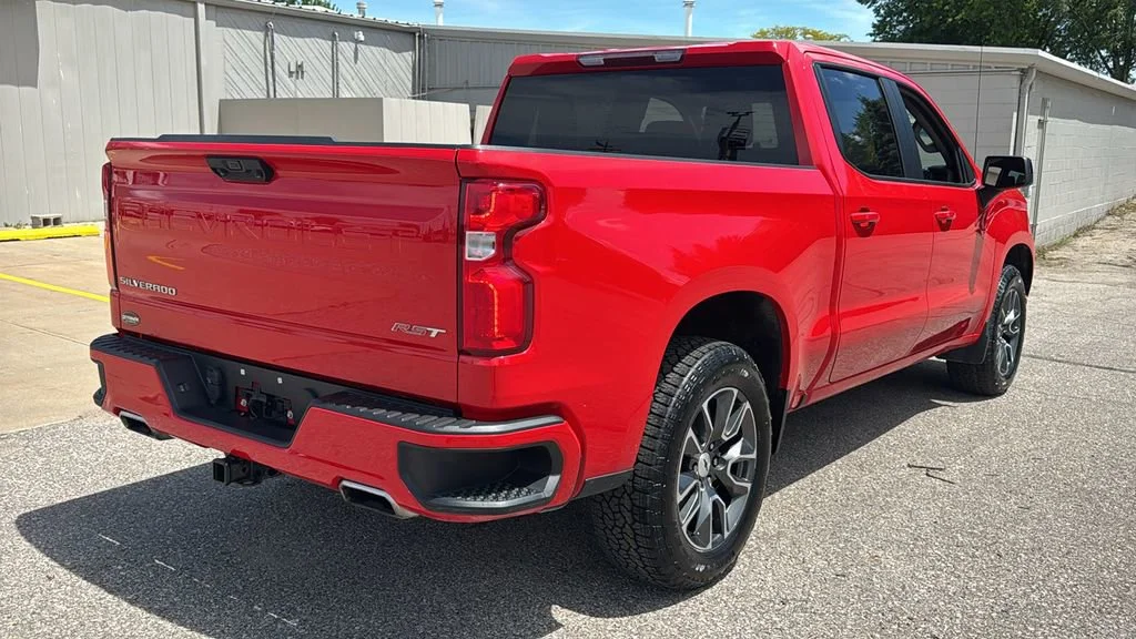 Used 2023 Red Hot Chevrolet RST image 15