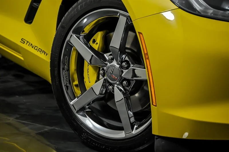 Used 2014 Velocity Yellow Tintcoat Chevrolet Stingray image 3
