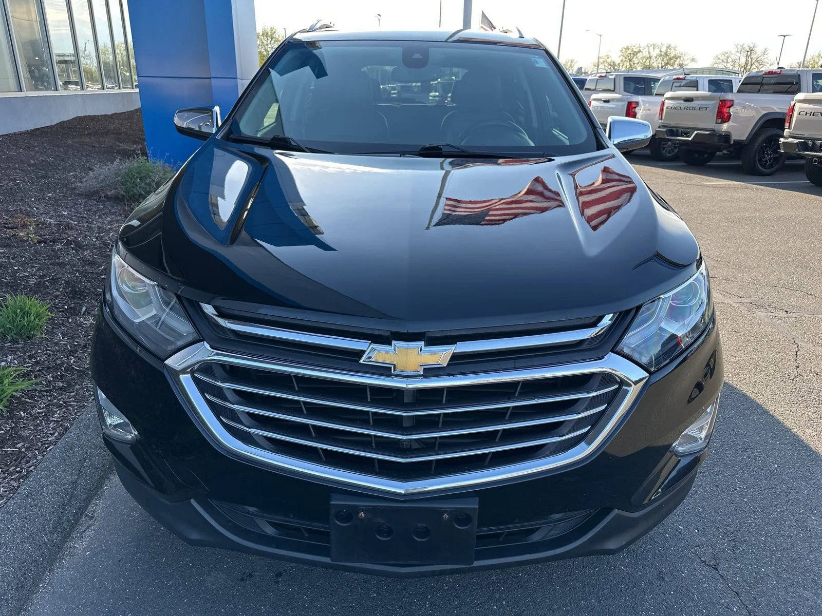 Used 2018 Chevrolet Equinox Premier with VIN 3GNAXVEV8JL340350 for sale in East Hartford, CT