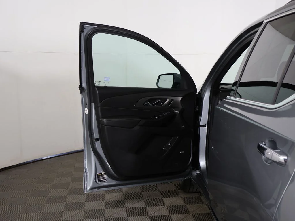 Used 2023 Gray Chevrolet Premier image 26