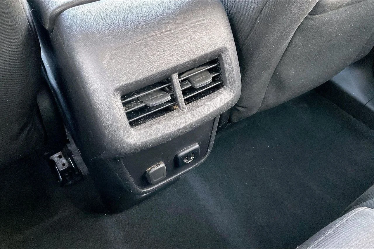 Used 2018 Blue Chevrolet LT image 16