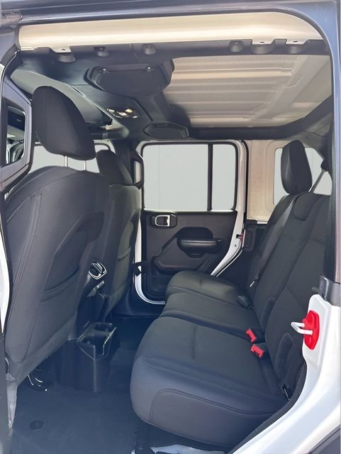 Used 2019 White Jeep Unlimited Sport S image 15