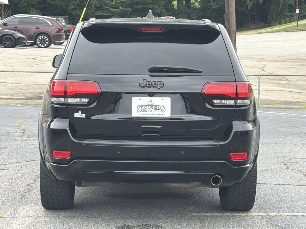 Used 2019 Black Jeep Altitude image 6