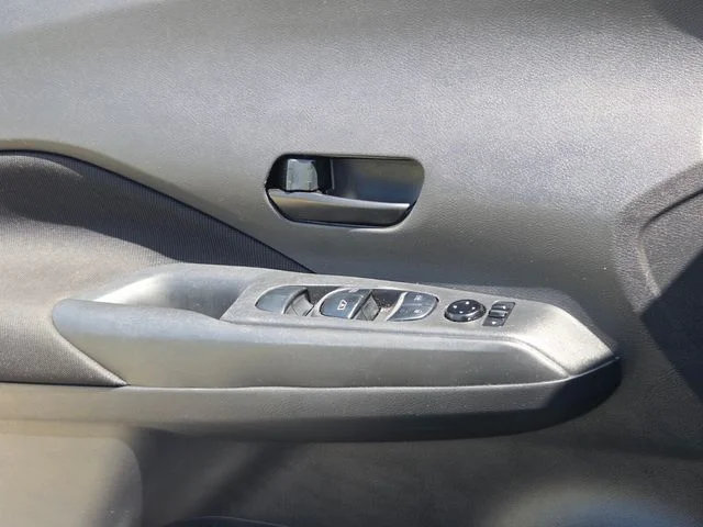 Used 2021 Blue Nissan S image 27