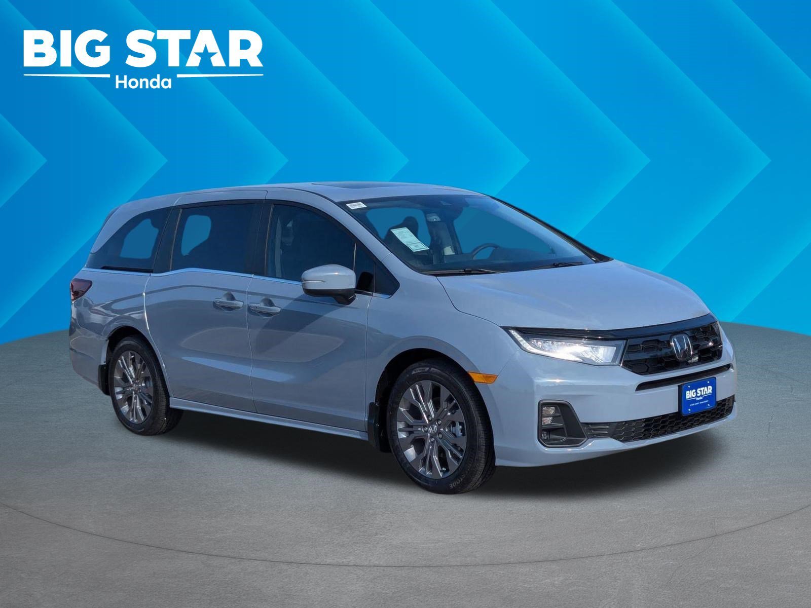 2026 Honda Odyssey Touring's photo