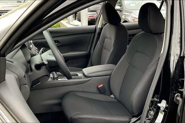 2025 Nissan Sentra S - Photo 10