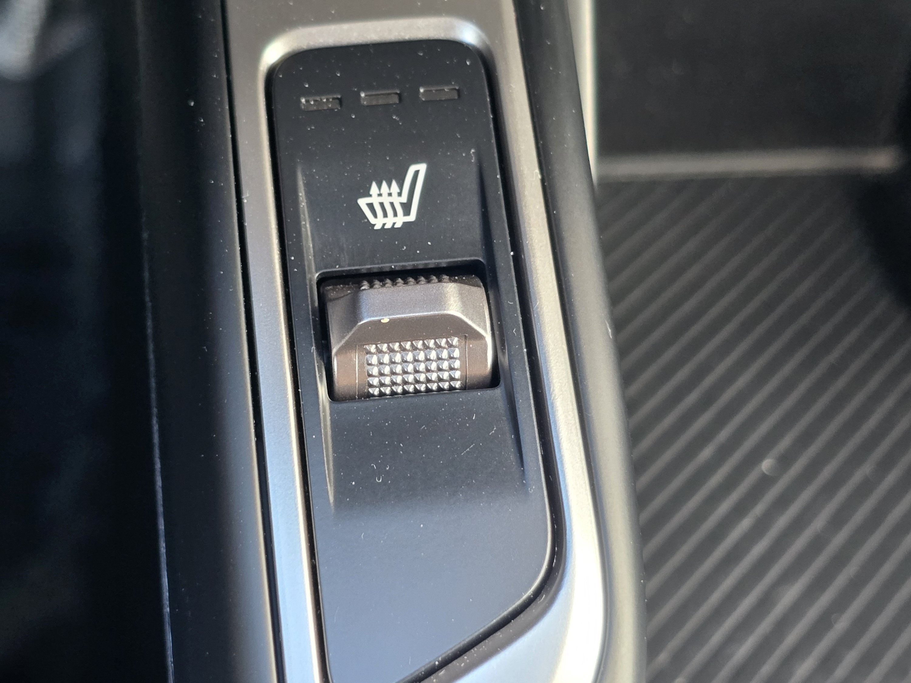 Used 2025 Interstellar Gray Kia EX image 13