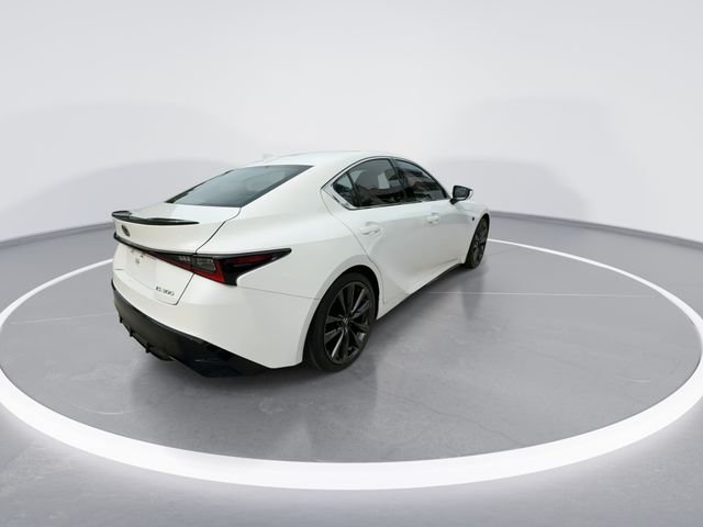 2024 Lexus IS 300 - Photo 7
