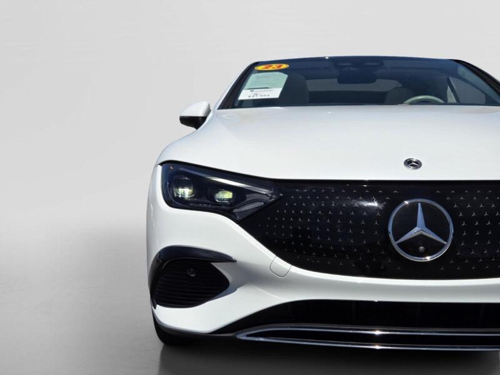 Certified Used 2023 MANUFAKTUR Moonlight White Metallic Mercedes-Benz EQE 350+ image 10