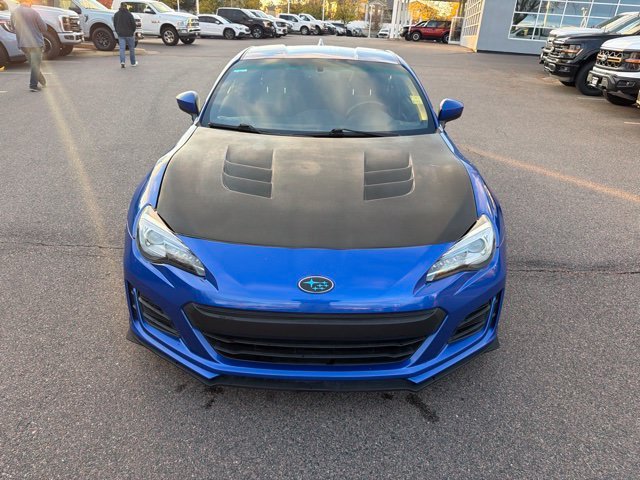 Used 2018 Blue Subaru Premium image 9