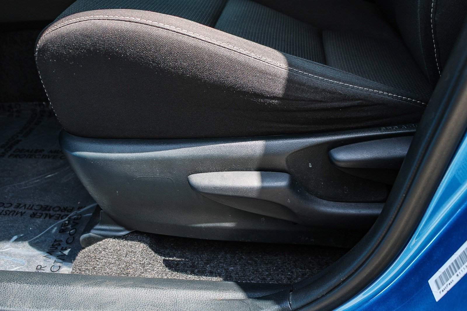 Used 2018 Electric Storm Blue Toyota XLE image 21