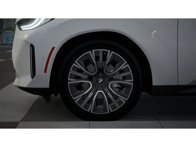 New 2026 Alpine White BMW  image 7