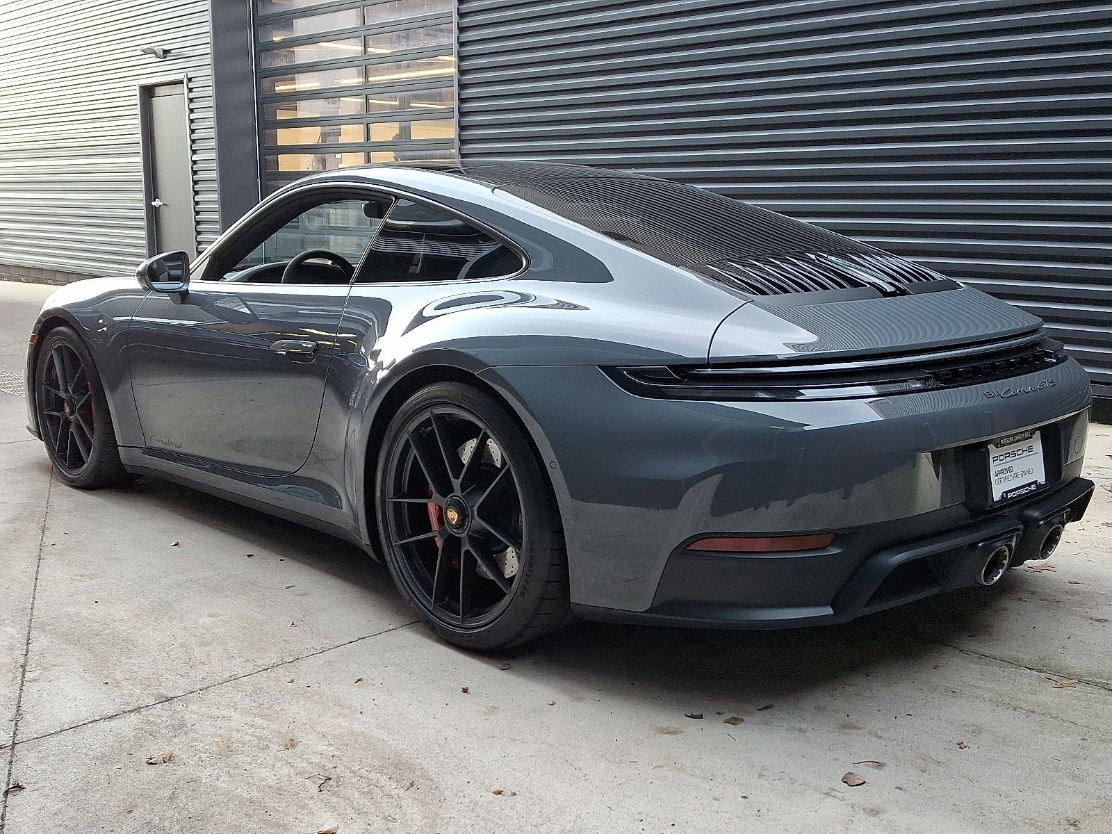 Certified Used 2025 Vanadium Grey Metallic   1H Porsche Carrera GTS image 3