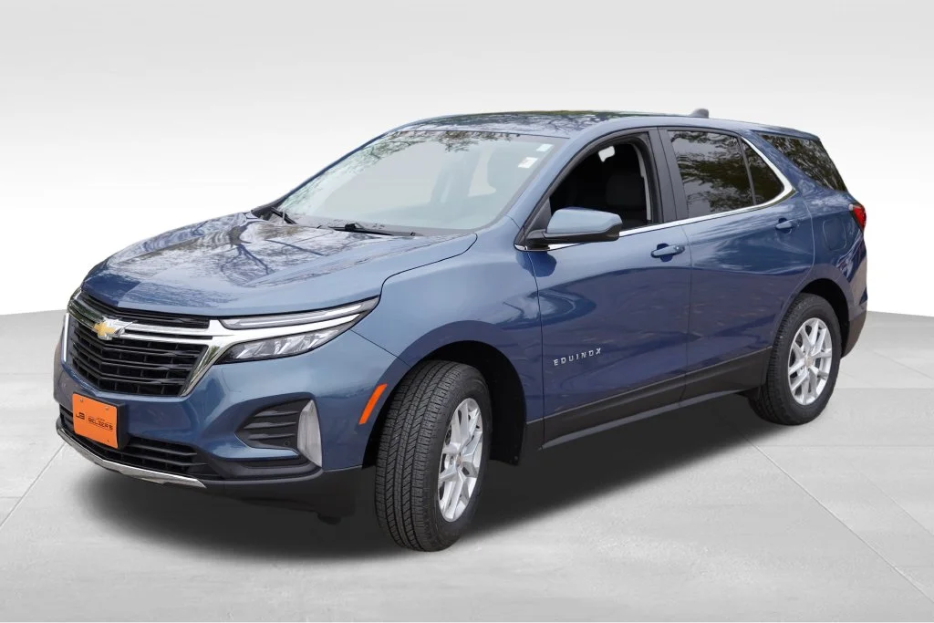 Used 2024 Lakeshore Blue Metallic Chevrolet LT image 11
