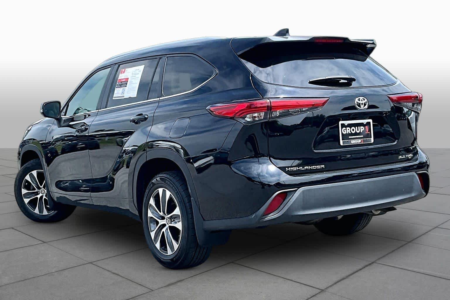 Used 2023 Midnight Black Metallic Toyota XLE image 12